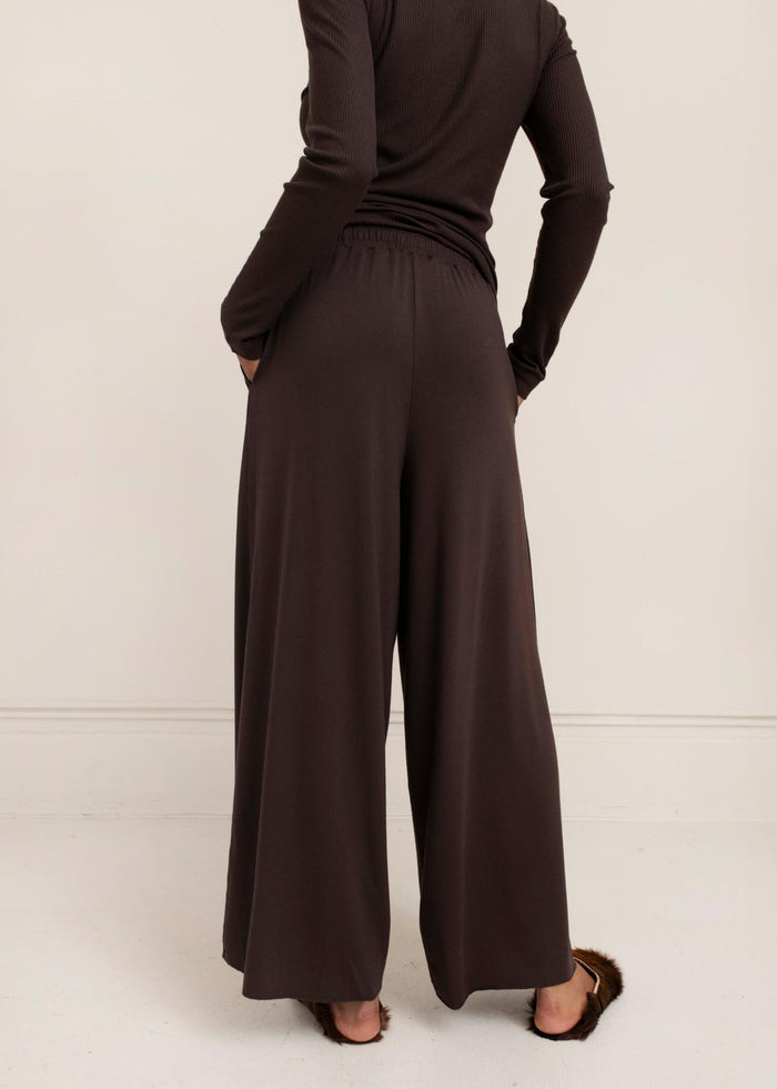 Leif Cropped Pant Paper Label