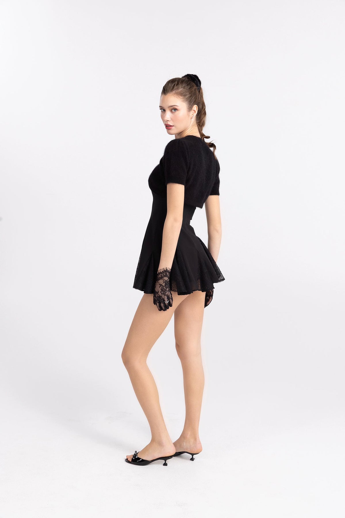 Elara Knitted Cropped Cardigan (Black)
