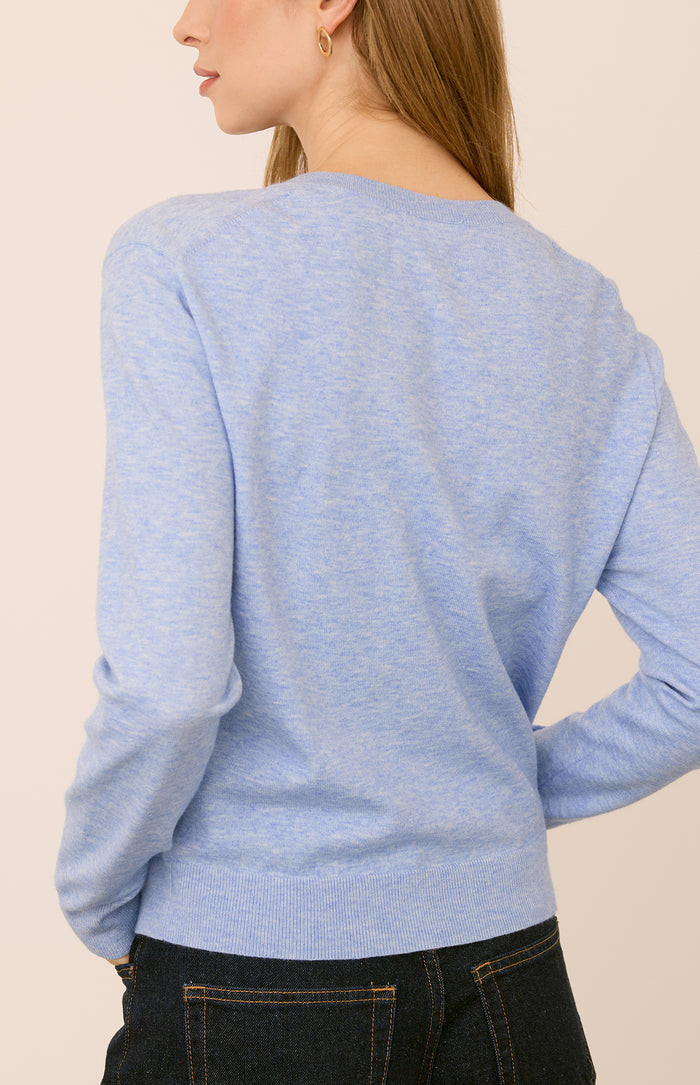 Carina V-neck Pullover Acorn Home + Apparel
