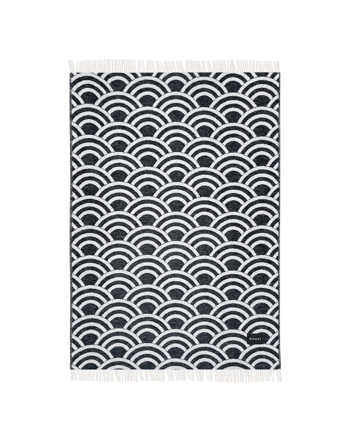 Maison Deux Blanket MOOOI LUCKY O's Black