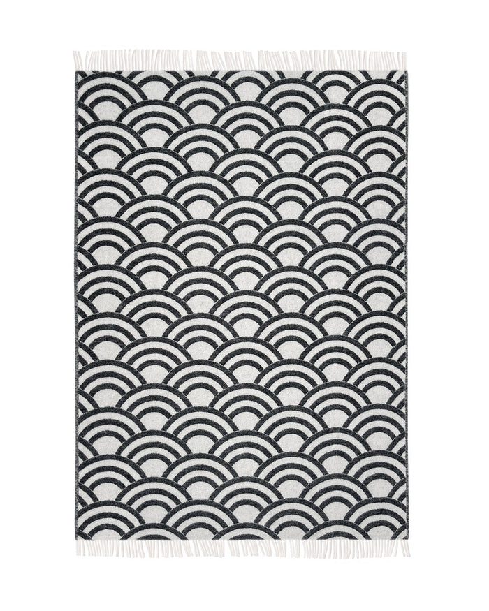 Maison Deux Blanket MOOOI LUCKY O's Black