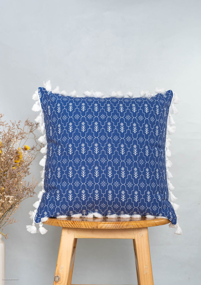 Meadows 100% cotton geometric cushion cover for sofa - Indigo - With tassel