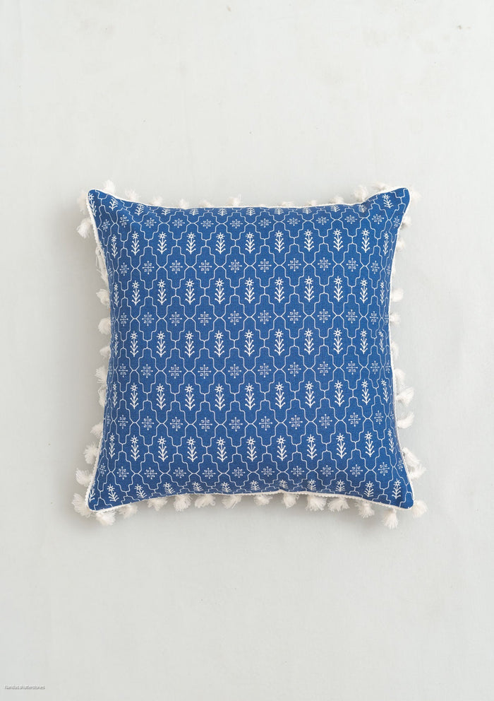 Meadows 100% cotton geometric cushion cover for sofa - Indigo - With tassel
