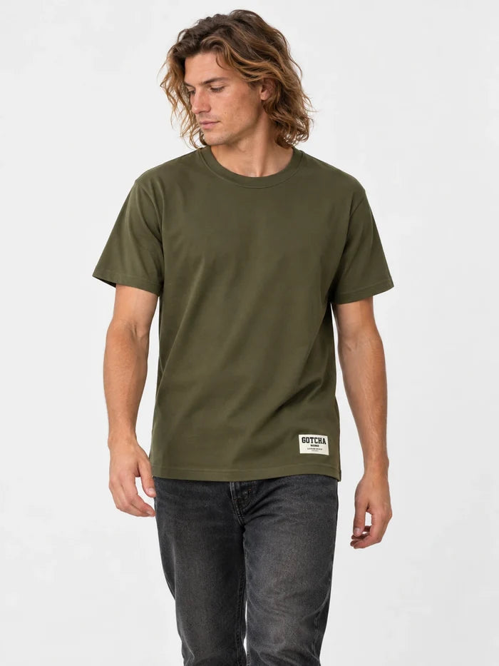 Remera Gotcha Basic Verde Militar — vista principal
