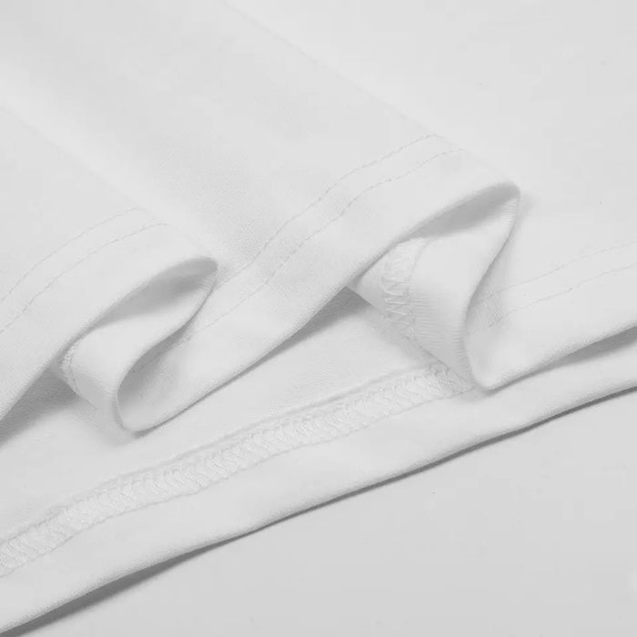 The light T-shirt