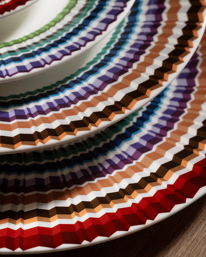 Waves Dinner Plate Set of 2. Dimensions: Ø 10.83"